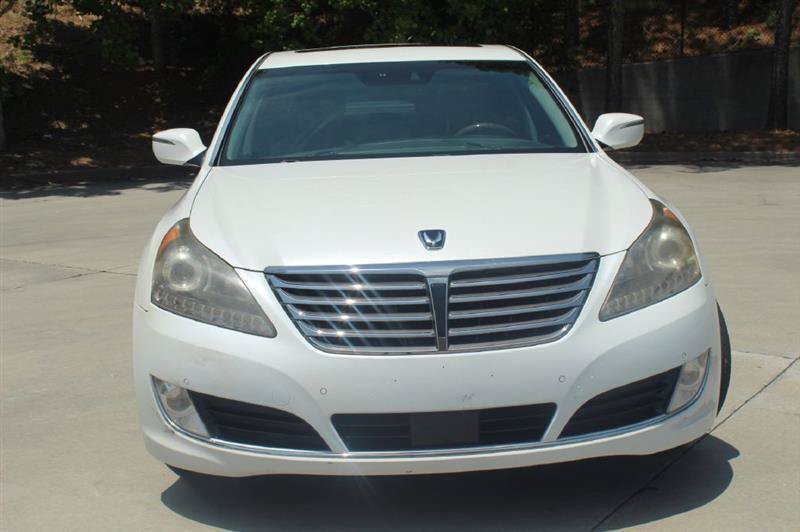 Used 2014 Hyundai Equus Signature RWD image 2