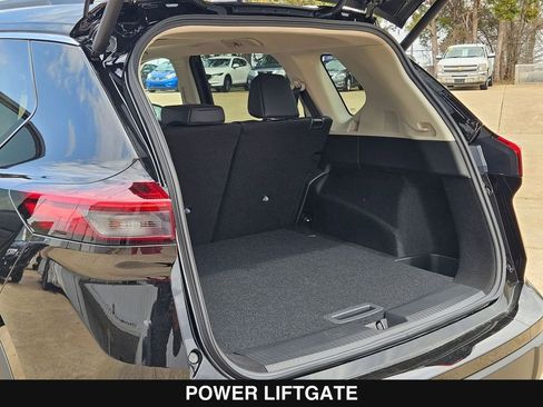 New 2026 Nissan Rogue SV image 28