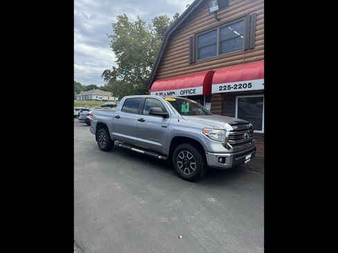Used 2017 Toyota Tundra SR5 w/ TRD Off Road Package AWD/4WD image 1