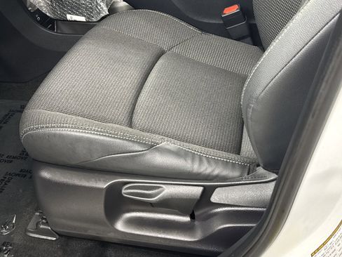 Used 2023 Toyota bZ4X XLE image 18