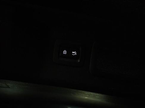 Used 2024 MAZDA CX-90 3.3 Turbo w/ Preferred Plus image 8