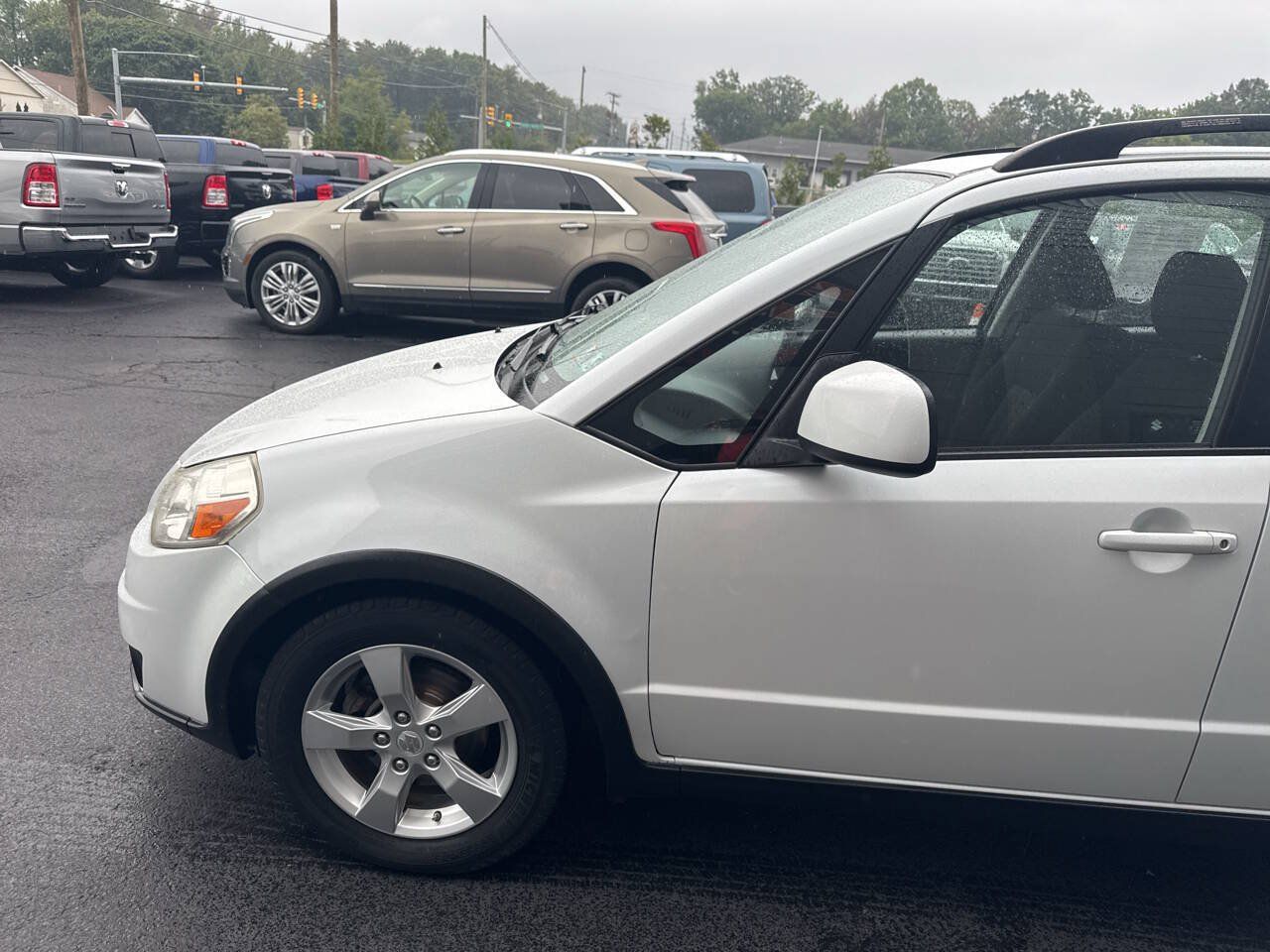 Used 2012 Suzuki SX4 Premium AWD/4WD image 4