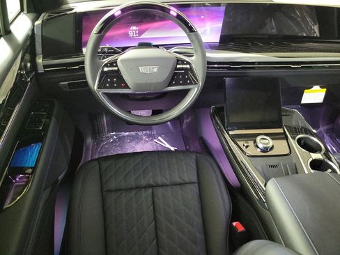 New 2025 Cadillac Escalade IQ Sport 1 w/ LPO, ONYX Package image 16