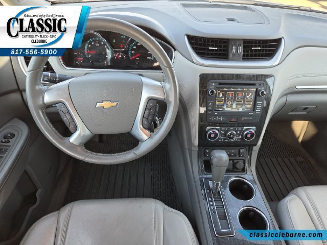 Used 2015 Chevrolet Traverse LT FWD image 3