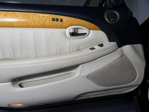 Used 2004 Lexus SC 430 Convertible RWD image 20