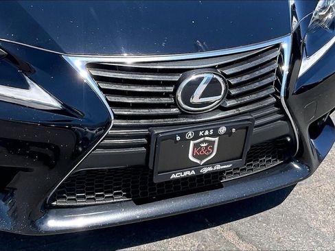 Used 2014 Lexus IS 250 w/ Luxury Package w/Gray Wood RWD image 27