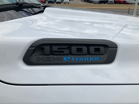 Used 2023 RAM 1500 Big Horn AWD/4WD image 24