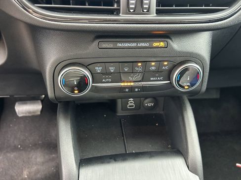 Used 2025 Ford Escape ST-Line FWD image 20