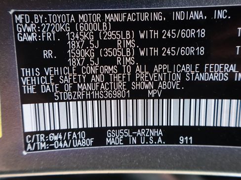 Used 2017 Toyota Highlander Plus w/ Carpet Mat Package AWD/4WD image 48
