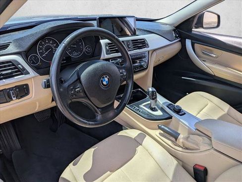 Used 2018 BMW 320i Sedan RWD image 6
