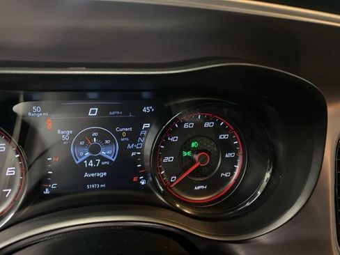 Used 2019 Dodge Charger SXT w/ Driver Confidence Group image 16