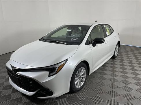 New 2026 Toyota Corolla SE image 3
