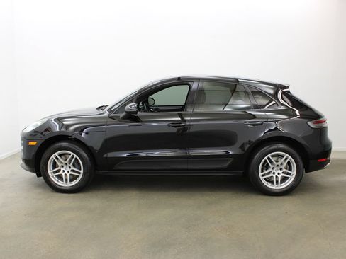 Used 2020 Porsche Macan AWD/4WD image 2