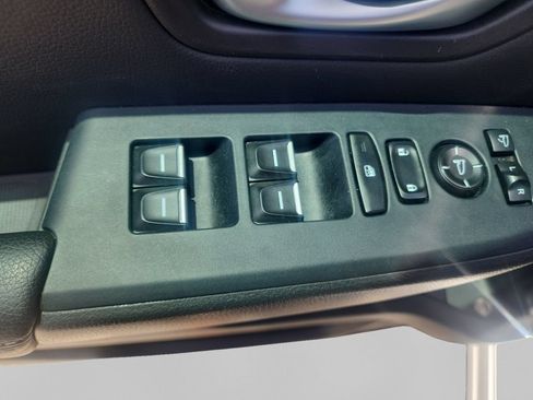 Used 2025 Honda Pilot Elite image 19