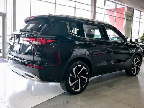 Used 2024 Mitsubishi Outlander SEL Black Edition image 5