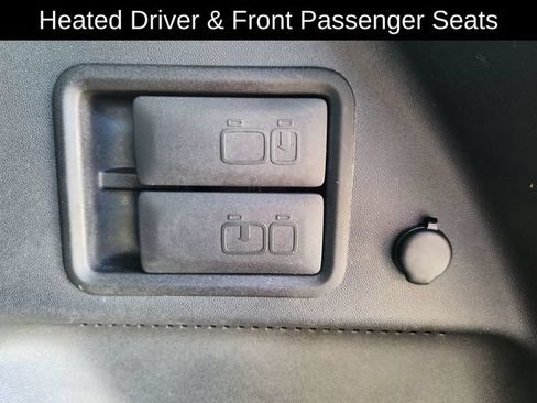 Used 2024 Chevrolet Equinox LT FWD image 32
