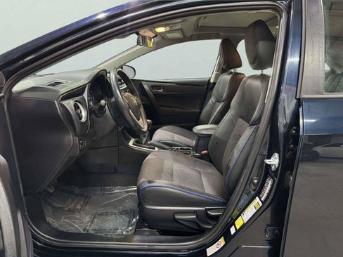 Used 2018 Toyota Corolla SE FWD image 22