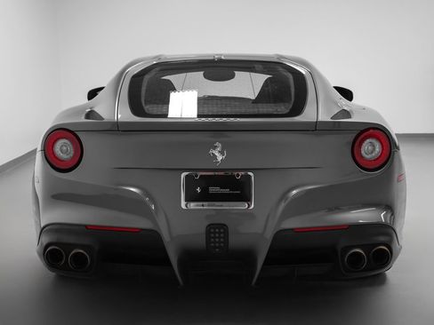 Used 2014 Ferrari F12 Berlinetta RWD image 38