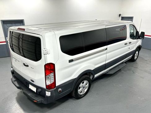 Used 2018 Ford Transit 350 XLT image 5