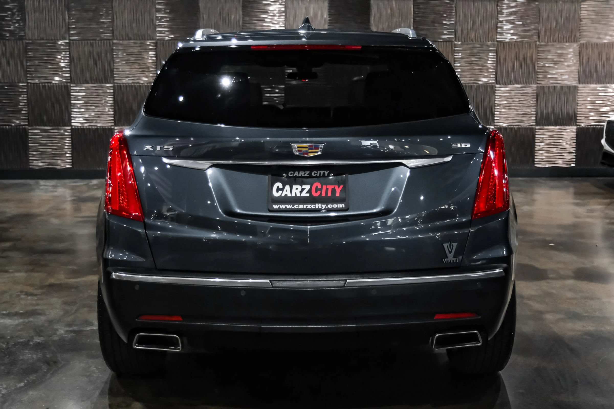 Used 2019 Cadillac XT5 Premium Luxury FWD image 9