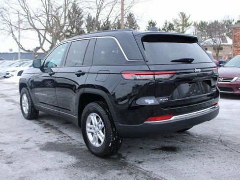 Used 2025 Jeep Grand Cherokee Laredo w/ Luxury Tech Group I image 39