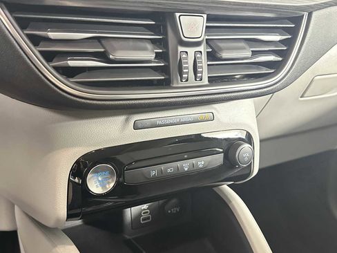 Used 2025 Ford Escape SE w/ PHEV Premium Package FWD image 33