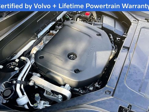 Certified 2025 Volvo XC90 B6 Plus image 43