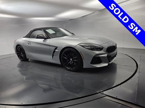 Certified 2022 BMW Z4 M40i w/ Premium Package image 34