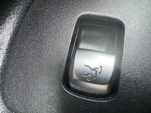 Certified 2019 Mercedes-Benz E 300 image 8