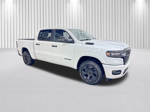 New 2026 RAM 1500 4x4 Crew Cab image 2