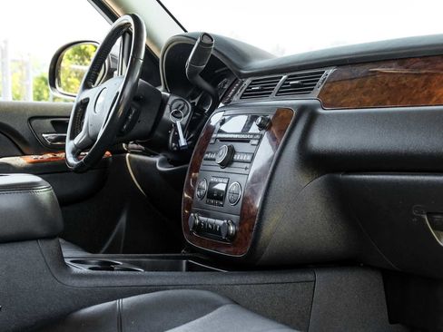 Used 2012 Chevrolet Avalanche LT w/ All-Star Edition image 20