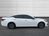 Used 2024 Nissan Altima 2.5 SV image 3