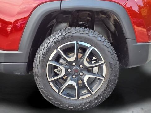 Used 2025 Jeep Compass Trailhawk AWD/4WD image 8