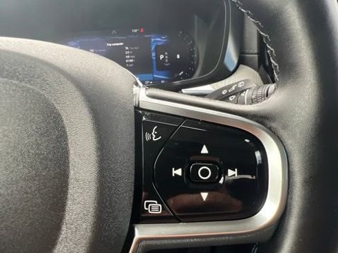 Used 2025 Volvo XC60 B5 Ultra w/ Protection Package Premier AWD/4WD image 12