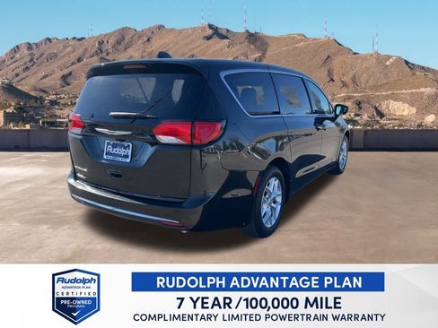 Used 2017 Chrysler Pacifica Touring Plus w/ Tire & Wheel Group image 13