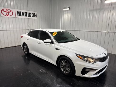 Used 2020 Kia Optima LX FWD image 4