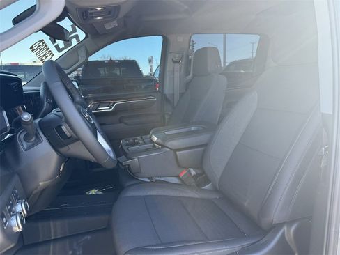 Certified 2025 GMC Sierra 1500 SLE w/ X31 Off-Road Package image 16