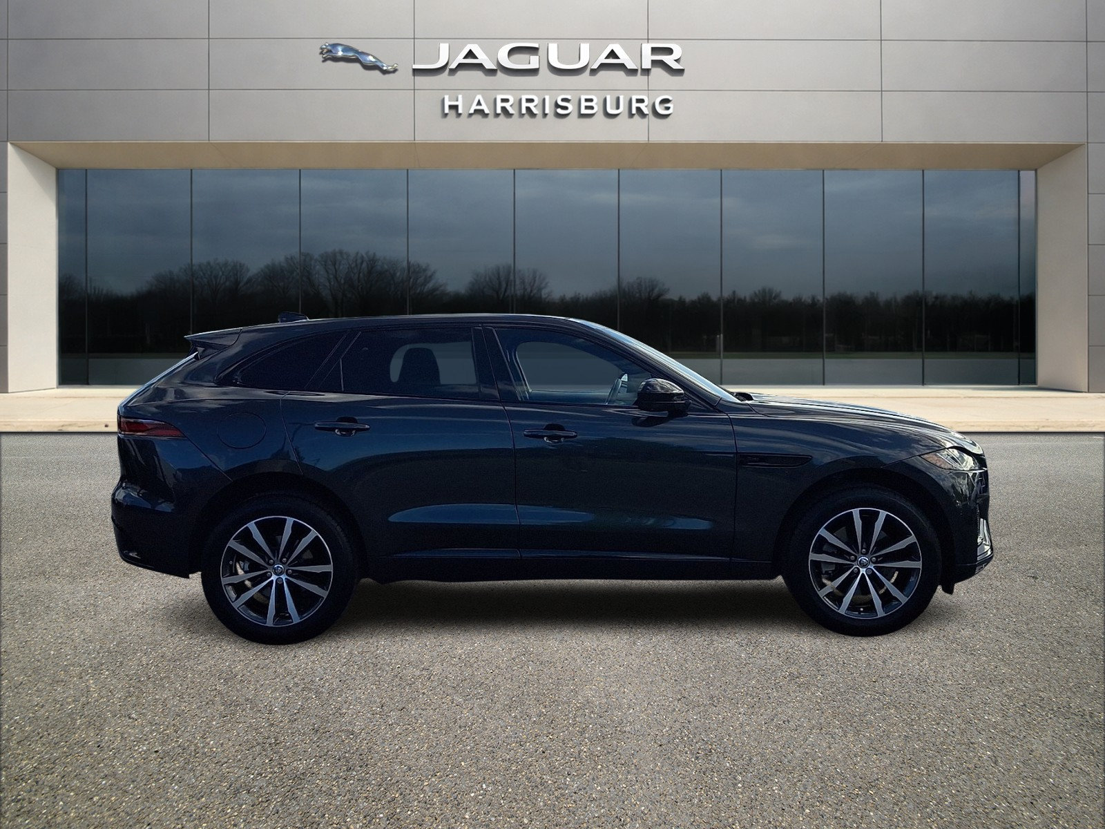 Used 2026 Jaguar F-PACE R-Dynamic S AWD/4WD image 5