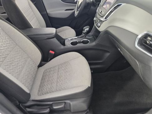 Used 2023 Chevrolet Equinox LS w/ LS Convenience Package image 17