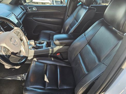 Used 2020 Jeep Grand Cherokee Limited image 17