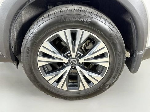 Used 2022 Nissan Rogue SV FWD image 29