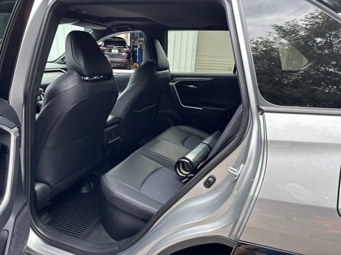 Used 2019 Toyota RAV4 XSE w/ XSE Weather Package AWD/4WD image 9
