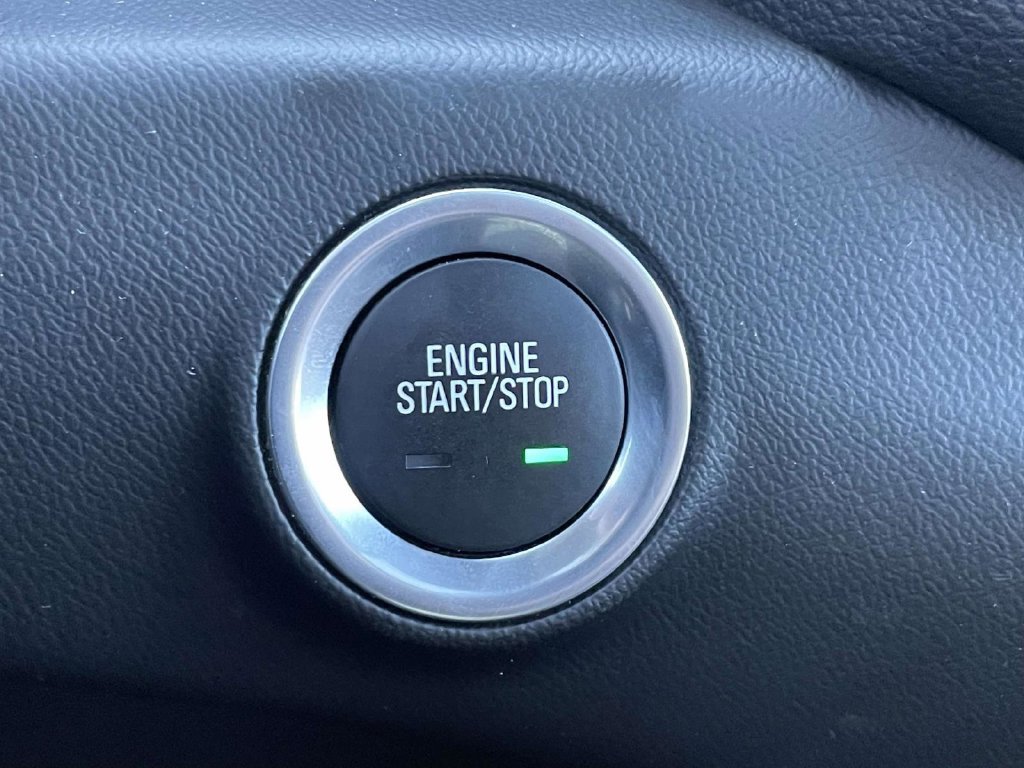 Used 2023 GMC Terrain SLE w/ Driver Convenience Package FWD image 30