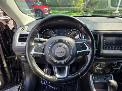 Used 2020 Jeep Compass Latitude w/ Cold Weather Group image 31