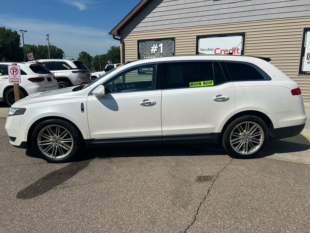Used 2014 Lincoln MKT AWD w/ Equipment Group 201A image 8