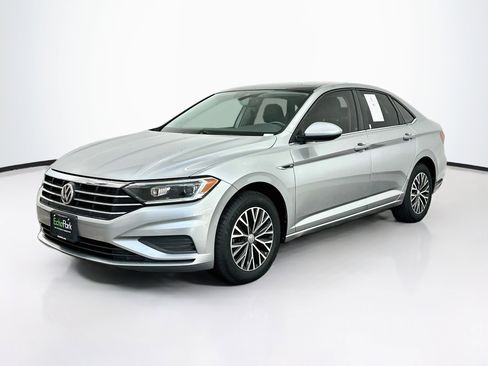 Used 2019 Volkswagen Jetta SEL FWD image 3