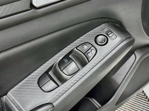 Used 2024 Nissan Altima 2.5 SV w/ SV Premium Package FWD image 15