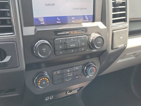 Used 2019 Ford F150 XLT RWD image 15
