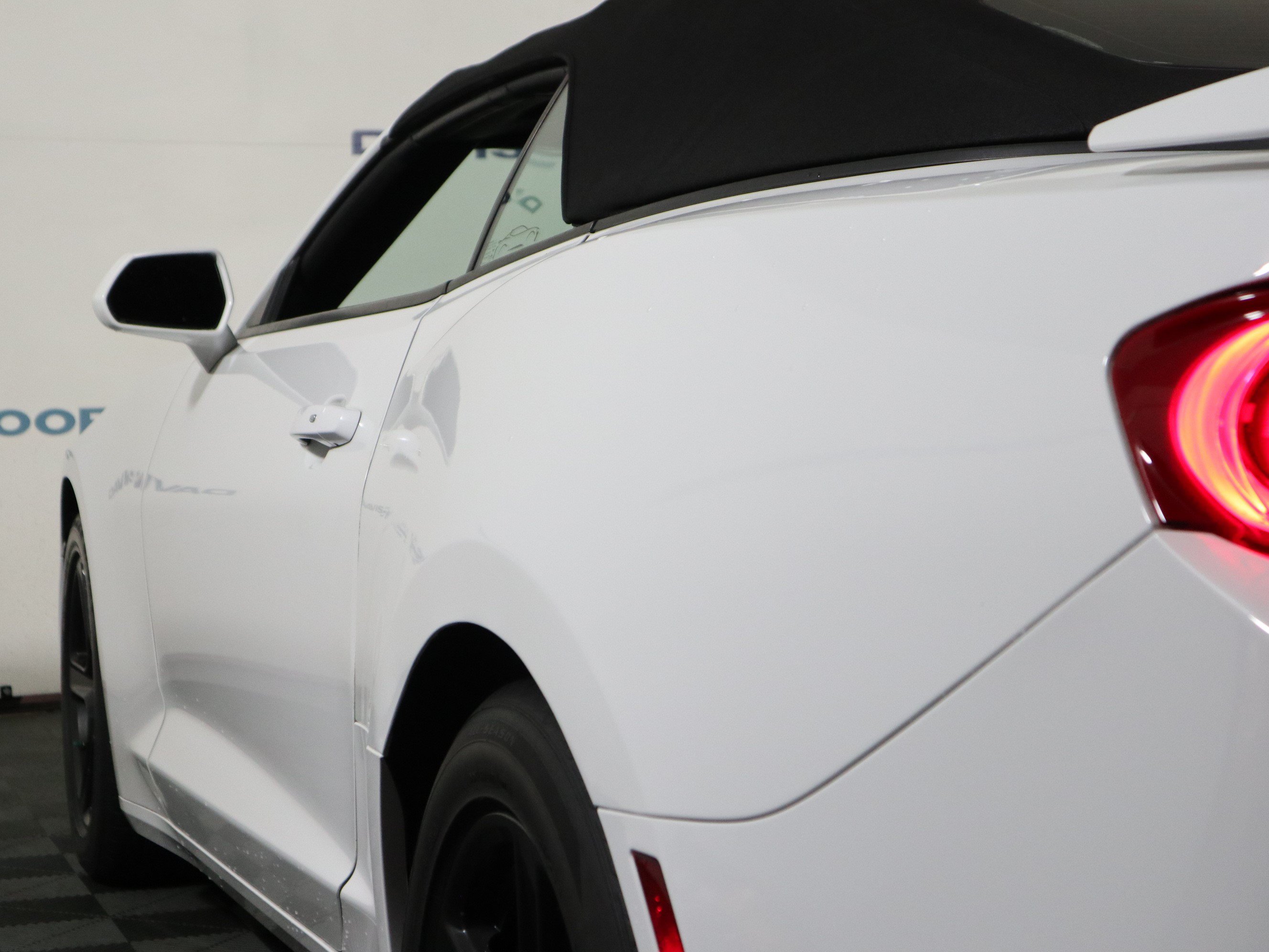 Used 2020 Chevrolet Camaro LT RWD image 10