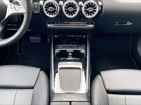 Used 2026 Mercedes-Benz GLA 250 4MATIC image 24